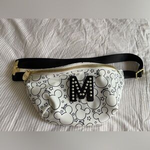 Classic mickey fanny
